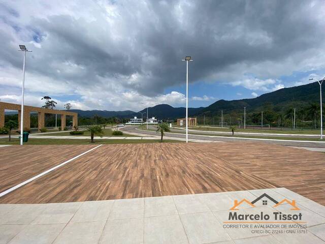 Terreno para Venda em Florianópolis - 2
