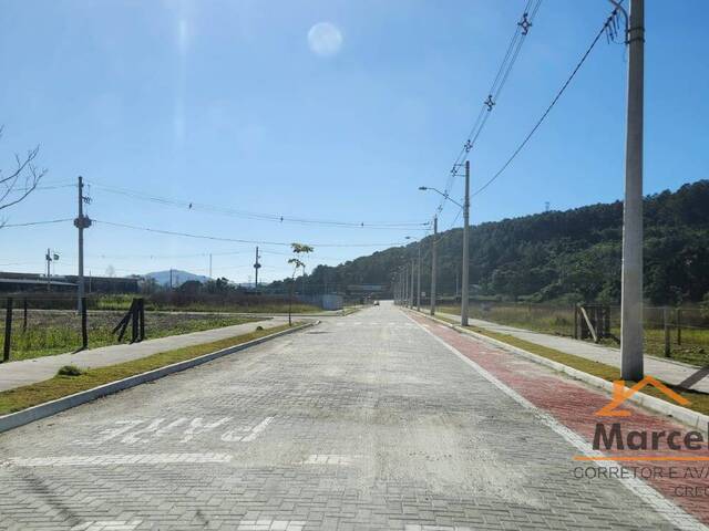 Terreno para Venda em Florianópolis - 5