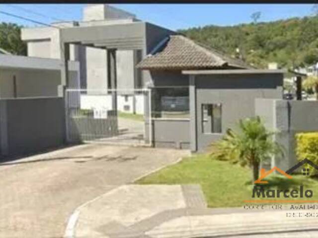 Venda em Cachoeira do Bom Jesus - Florianópolis