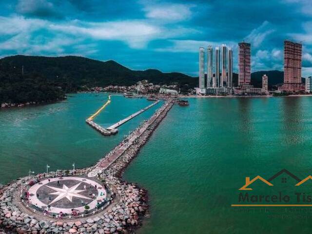 Apartamento para Venda em Camboriú - 5